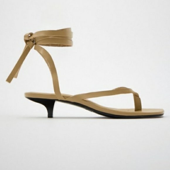 NEW ZARA STRAPPY KITTEN HEEL LEATHER SANDAL - Picture 2 of 15